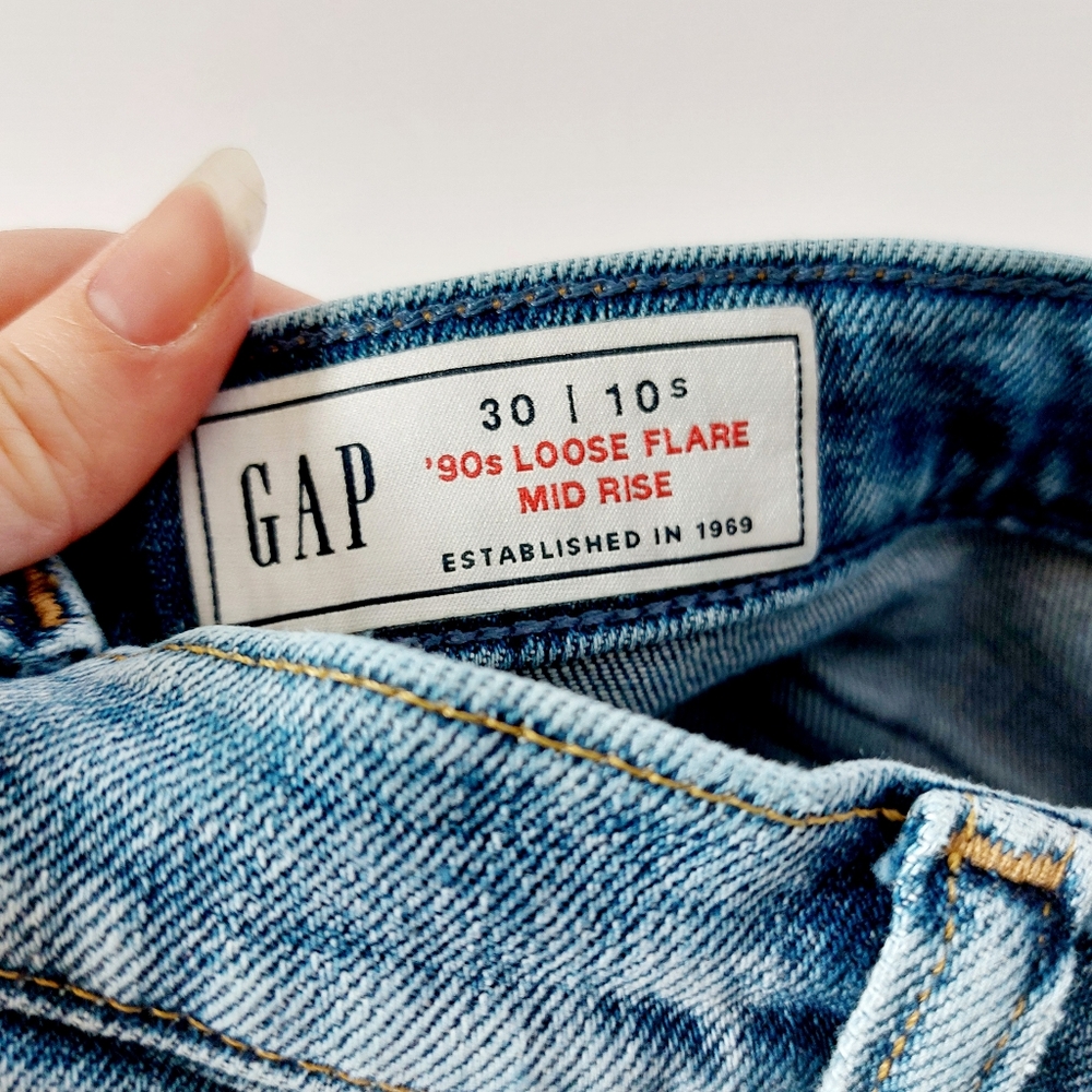 90s Loose Flare Mid Rise Jeans Gap size 30/10S Medium Wash Denim - Picture 4 of 8